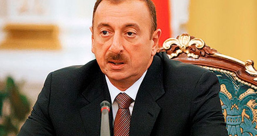 Prezident Əliyev Ərəbistan şahzadəsi ilə görüşdü Prezident Əliyev Ərəbistan şahzadəsi ilə görüşdü