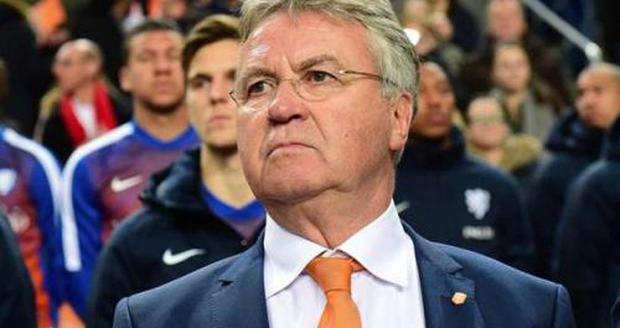 Hiddink Hollandiya millisindən gedir Hiddink Hollandiya millisindən gedir