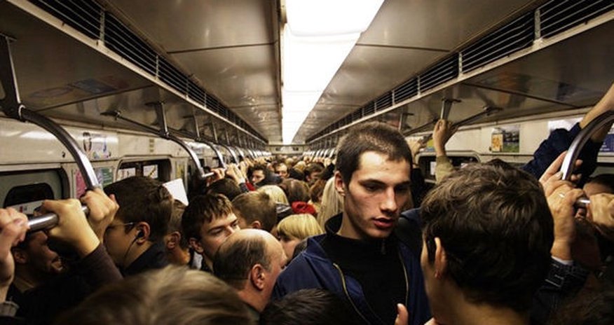 Метро отменит английский Метро отменит английский