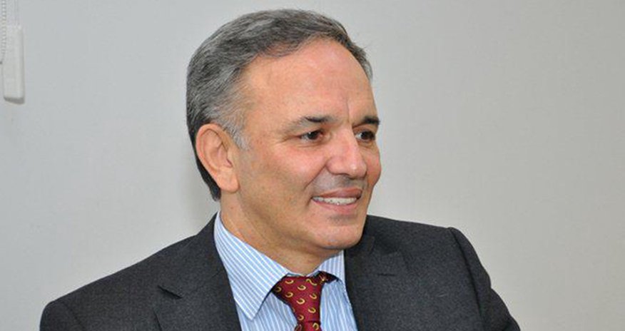 Əflatun Amaşovdan mətbuata çağırış Əflatun Amaşovdan mətbuata çağırış