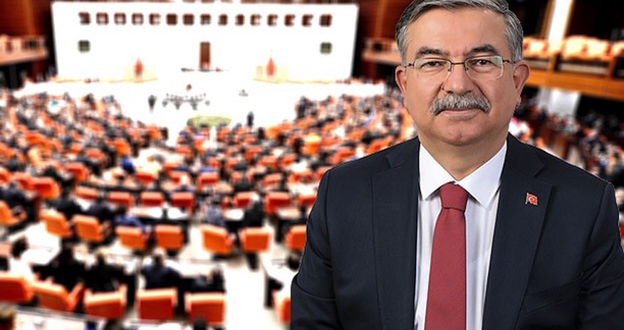 İsmət Yılmaz Türkiyə parlamentinin sədri seçildi İsmət Yılmaz Türkiyə parlamentinin sədri seçildi