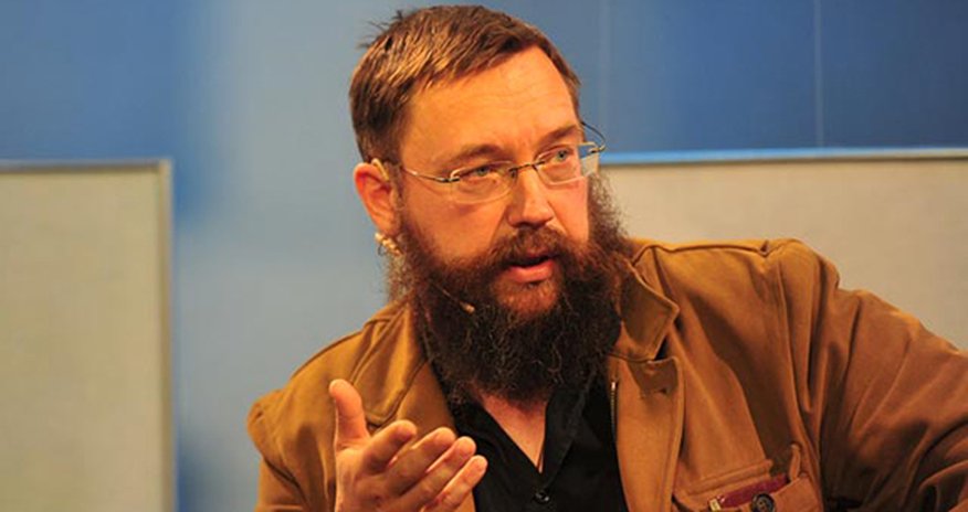 Russian billionaire flees to Azerbaijan's rebel region Russian billionaire flees to Azerbaijan's rebel region