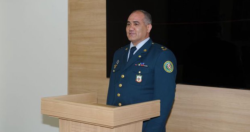 Тренер стал полковник-лейтенантом Тренер стал полковник-лейтенантом