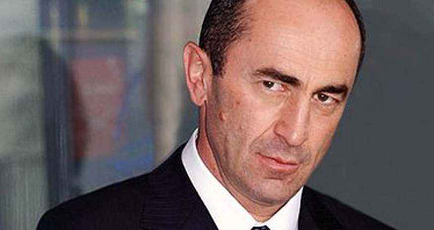 Robert Köçəryan yeni partiya yaradır Robert Köçəryan yeni partiya yaradır