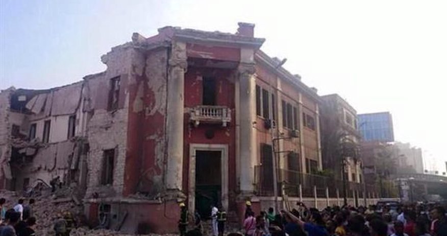 Взрыв у консульства Италии в Каире Взрыв у консульства Италии в Каире