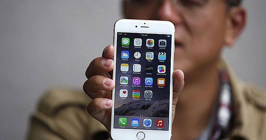 “iPhone” tələbələrə təhsildə mane olur “iPhone” tələbələrə təhsildə mane olur