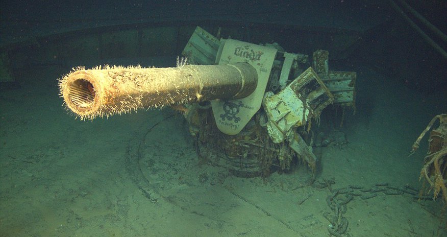 Eerie pictures of a German warship Eerie pictures of a German warship