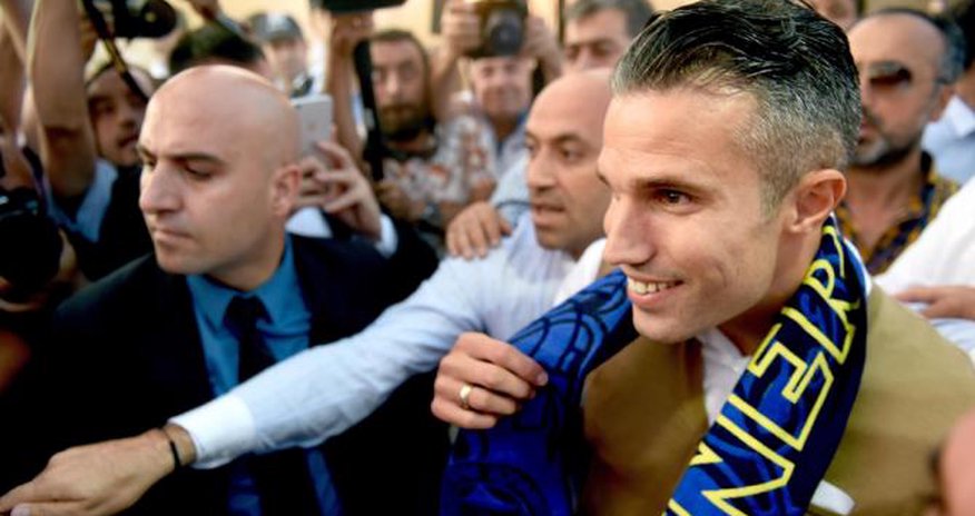 Robin van Persie set to join Fenerbahce after getting hero's reception Robin van Persie set to join Fenerbahce after getting hero's reception