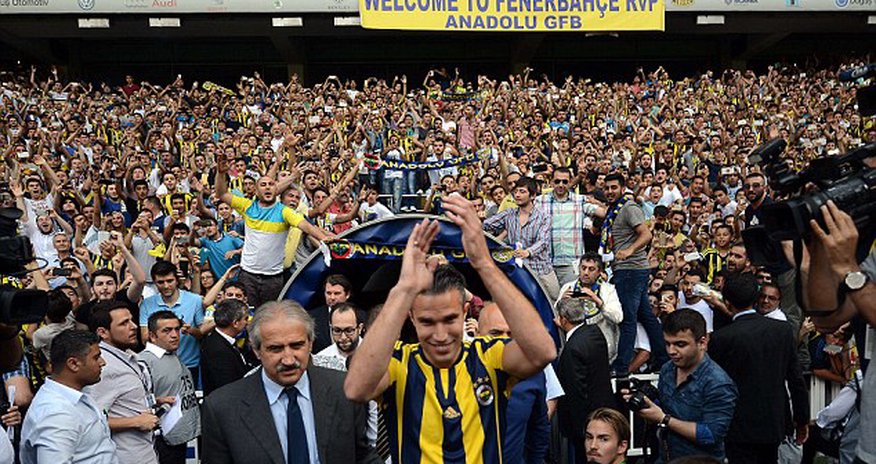 Robin van Persie promises to help new club Fenerbahce Robin van Persie promises to help new club Fenerbahce