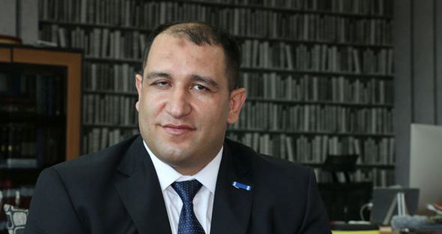 İlham Zəkiyev Həccə gedir İlham Zəkiyev Həccə gedir