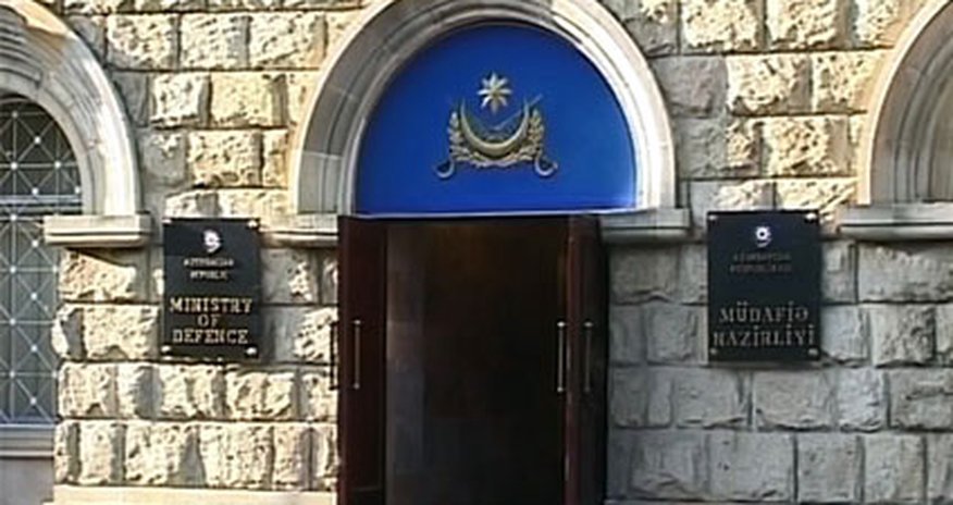 Müdafiə Nazirliyindən məmur həbsinə reaksiya Müdafiə Nazirliyindən məmur həbsinə reaksiya