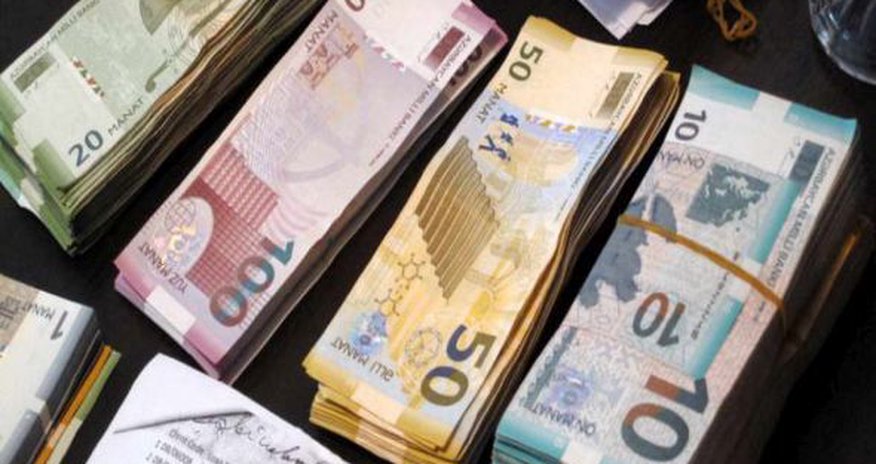 Bakıda bankda dələduz qadınlar saxlanıldı Bakıda bankda dələduz qadınlar saxlanıldı