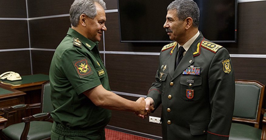 Azeri, Russian defense ministers discuss regional security, ties Azeri, Russian defense ministers discuss regional security, ties