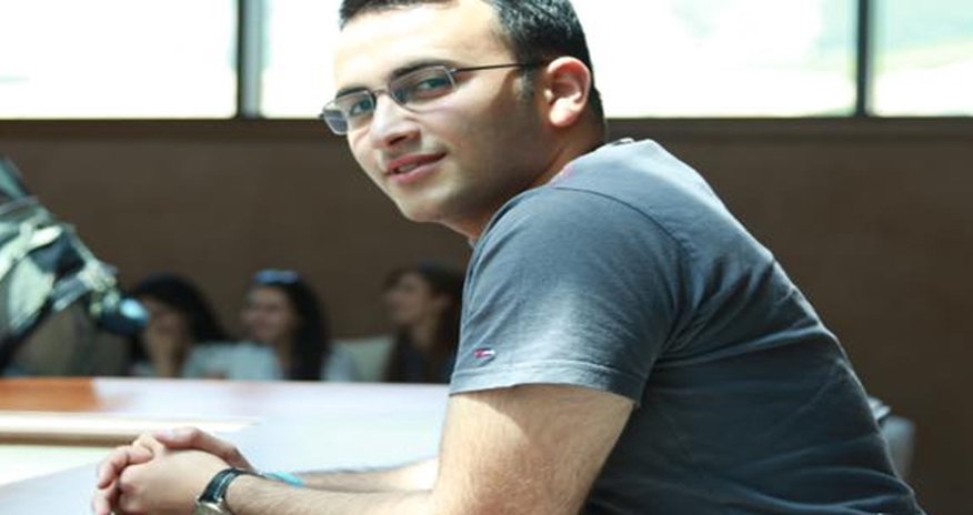 Yezidi kişisinin son naləsi - KÖŞƏ Yezidi kişisinin son naləsi - KÖŞƏ