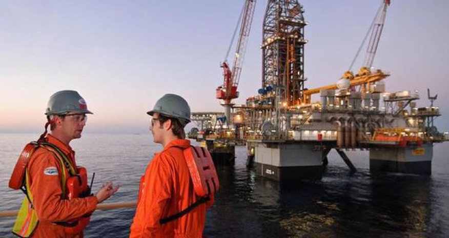 Цена нефти упала до 42 долларов Цена нефти упала до 42 долларов