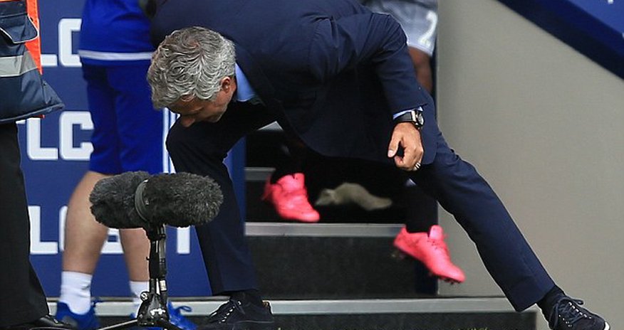 Jose Mourinho refuses to blame John Terry following defender's red card Jose Mourinho refuses to blame John Terry following defender's red card