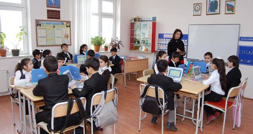 Bakıda iki məktəb digər məktəblərə birləşdirildi Bakıda iki məktəb digər məktəblərə birləşdirildi
