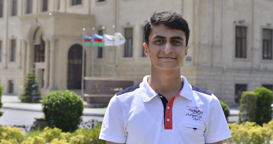 700 bal toplayan Nihad Abbasovla MÜSAHİBƏ 700 bal toplayan Nihad Abbasovla MÜSAHİBƏ