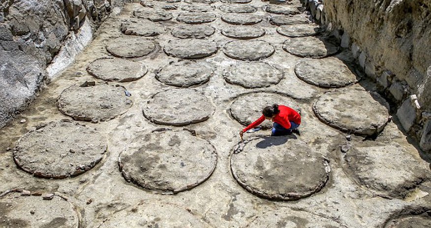 Archaeologists discover 2,800-year-old 'burial jars' in Turkey Archaeologists discover 2,800-year-old 'burial jars' in Turkey