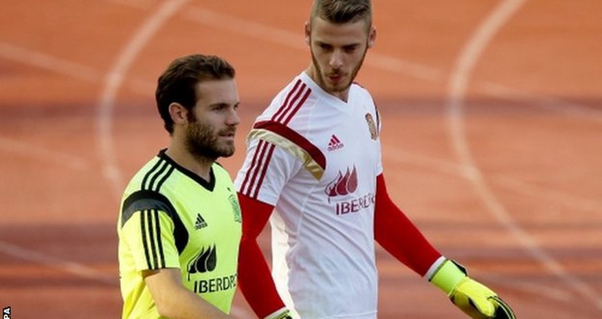 Man Utd have opened contract talks with David De Gea Man Utd have opened contract talks with David De Gea