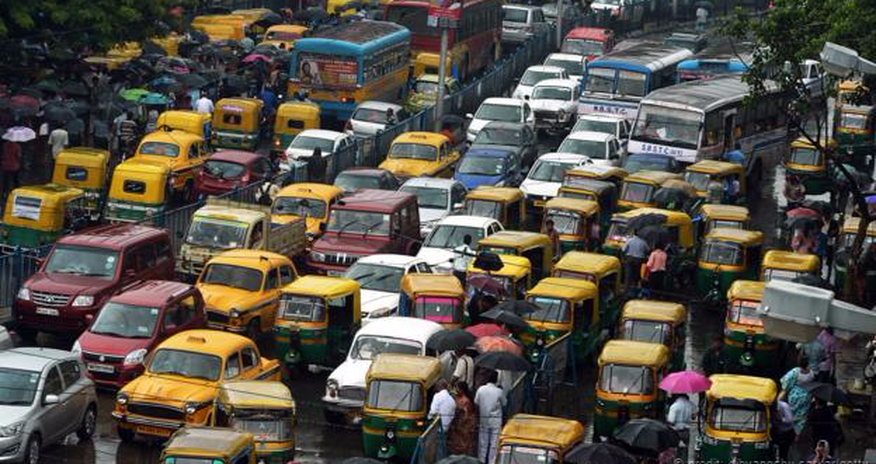 India's chaotic lesson in letting go India's chaotic lesson in letting go