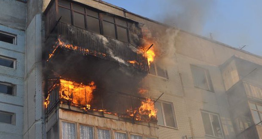 Пожар в Баку: Эвакуированы 20 жильцов Пожар в Баку: Эвакуированы 20 жильцов