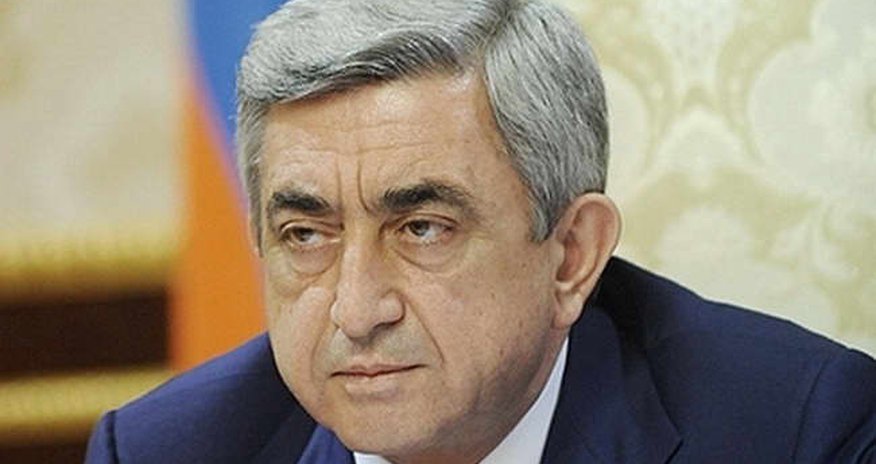 Семья президента занимается рэкетом Семья президента занимается рэкетом