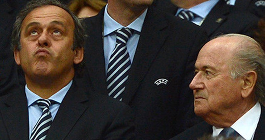 FİFA: Blatter və PLatini bütün vəzifələrindən kənarlaşdırılıb FİFA: Blatter və PLatini bütün vəzifələrindən kənarlaşdırılıb