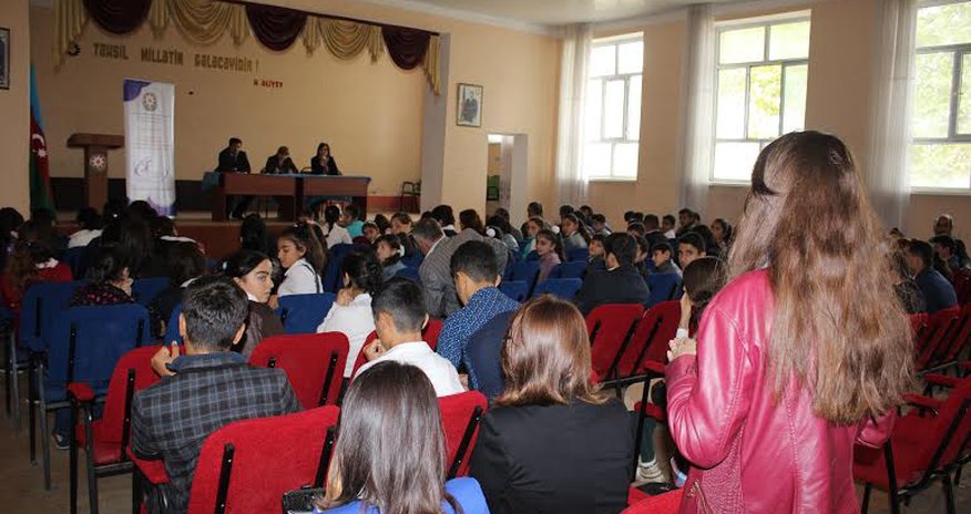 Rayonlarda qızların təhsildən erkən ayrılması əleyhinə kampaniya keçirildi Rayonlarda qızların təhsildən erkən ayrılması əleyhinə kampaniya keçirildi