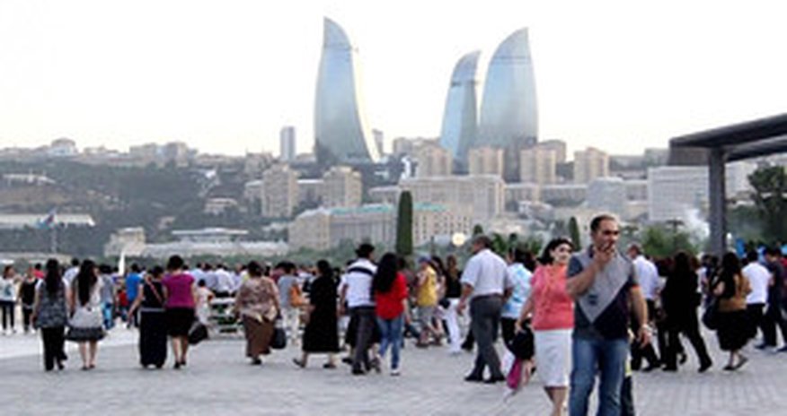 Azərbaycan əhalisinin sayı 9 666 min nəfərə çatıb Azərbaycan əhalisinin sayı 9 666 min nəfərə çatıb