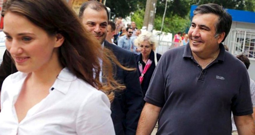Gömrük 26 yaşlı qıza həvalə edildi Gömrük 26 yaşlı qıza həvalə edildi