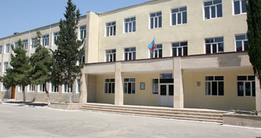 Bakıda məktəb direktorunun kabinetindən oğurluq Bakıda məktəb direktorunun kabinetindən oğurluq