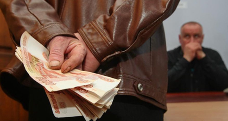 Rusiyada rüşvət verən azərbaycanlı saxlanıldı Rusiyada rüşvət verən azərbaycanlı saxlanıldı