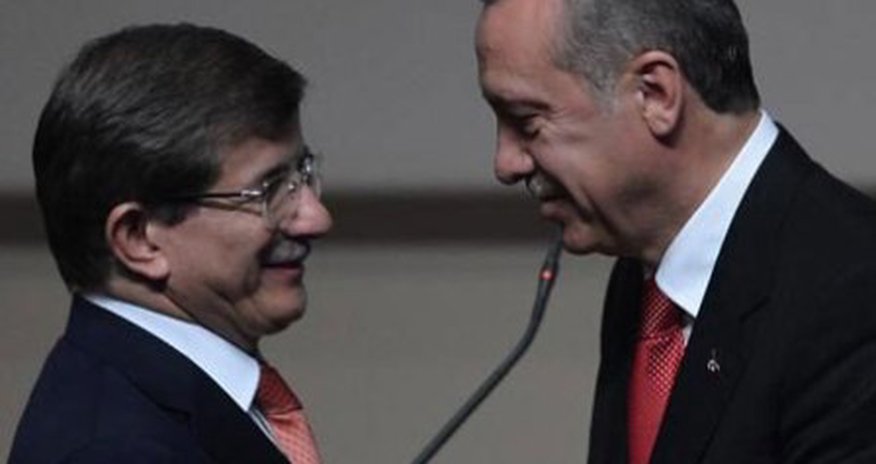 Ərdoğan və Davutoğlu seçki sonrası twitterdə mesajlaşdı Ərdoğan və Davutoğlu seçki sonrası twitterdə mesajlaşdı
