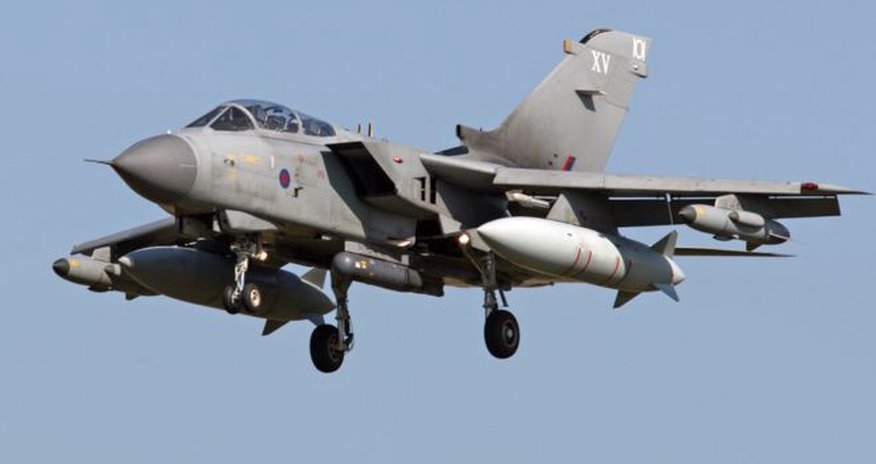 Downing St denies scrapping vote on Syria air strikes Downing St denies scrapping vote on Syria air strikes