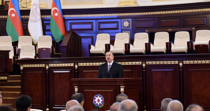 İlham Əliyev AMEA-nın ümumi yığıncağında çıxış etdi İlham Əliyev AMEA-nın ümumi yığıncağında çıxış etdi