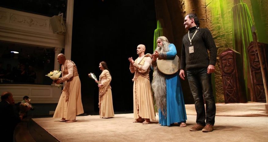 Milli Dram Teatrı Minskdə “İlahi oyun” tamaşası ilə çıxış etdi Milli Dram Teatrı Minskdə “İlahi oyun” tamaşası ilə çıxış etdi