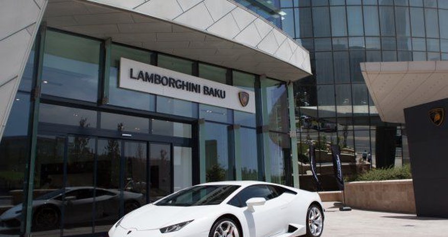 В Баку продали «Lamborghini» за 460 тысяч В Баку продали «Lamborghini» за 460 тысяч