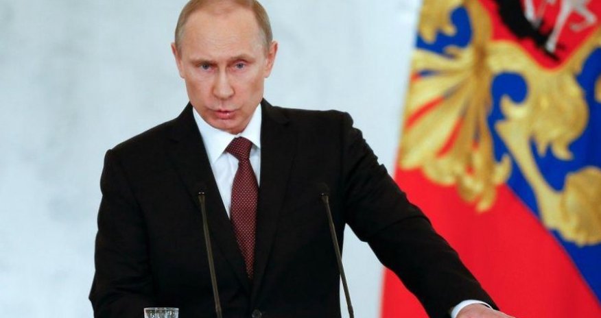 Moscow says Turkey shot down plane to protect oil trade with ISIS Moscow says Turkey shot down plane to protect oil trade with ISIS