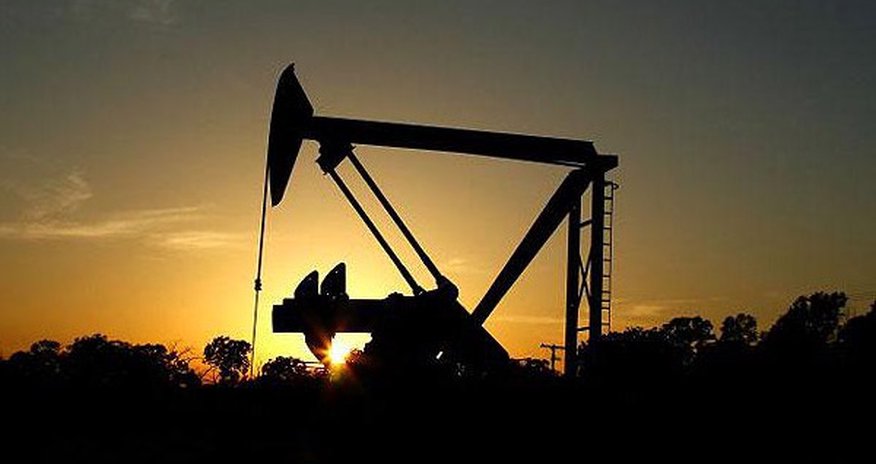 Почему нефть дешевеет? Почему нефть дешевеет?