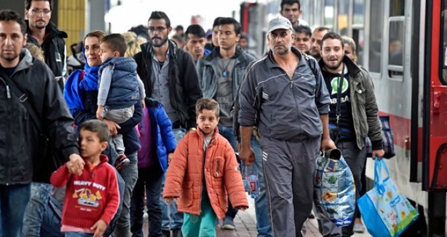 Merkel, müsəlmanlar və multukulturalizm - TƏHLİL Merkel, müsəlmanlar və multukulturalizm - TƏHLİL