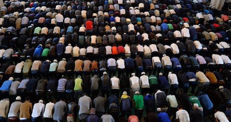 Dünya müsəlmanları Məhəmməd peyğəmbərin mövlud gününü qeyd edir Dünya müsəlmanları Məhəmməd peyğəmbərin mövlud gününü qeyd edir