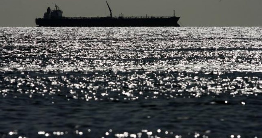 Oil prices give up earlier gains; languish near 11-year lows Oil prices give up earlier gains; languish near 11-year lows