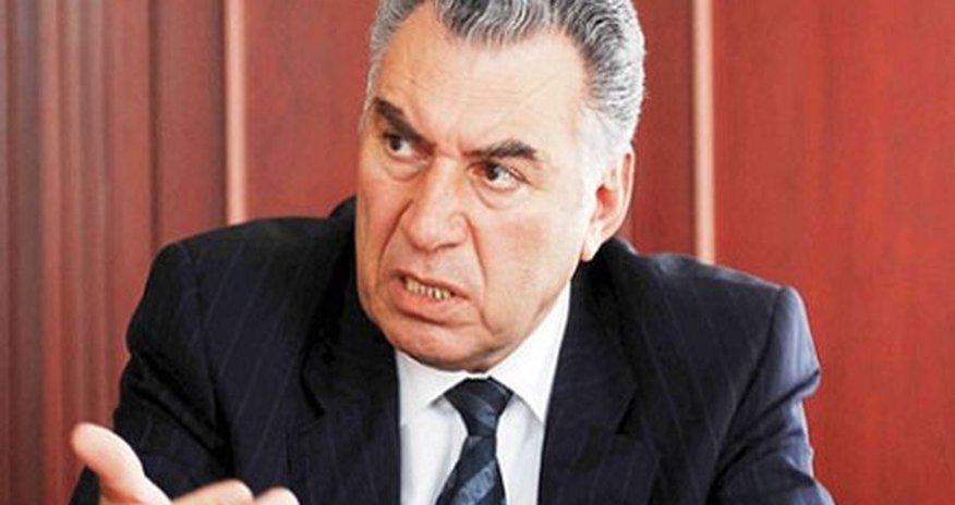 Əli Həsənov: Avropa bir neçə yüz min miqrantın əlində əsir-yesir qalıb Əli Həsənov: Avropa bir neçə yüz min miqrantın əlində əsir-yesir qalıb