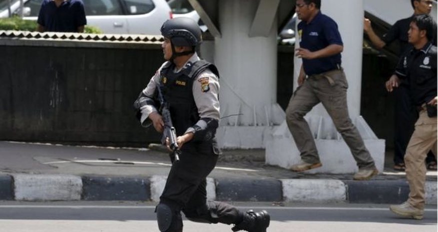 Jakarta blasts: Bombs and gunfire in Indonesian capital Jakarta blasts: Bombs and gunfire in Indonesian capital