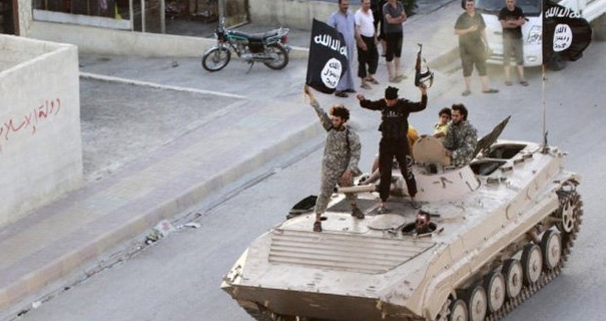 ISIS fighters MASSACRE 'up to 300' people in Syria bloodbath ISIS fighters MASSACRE 'up to 300' people in Syria bloodbath