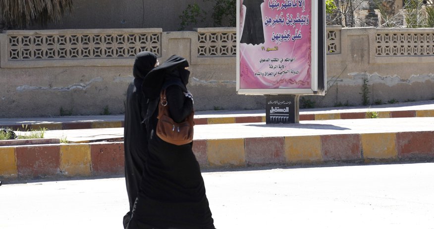 Escaping ISIS Escaping ISIS