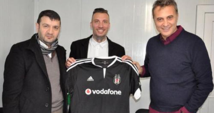 İspaniyalı müdafiəçi “Beşiktaş”da İspaniyalı müdafiəçi “Beşiktaş”da