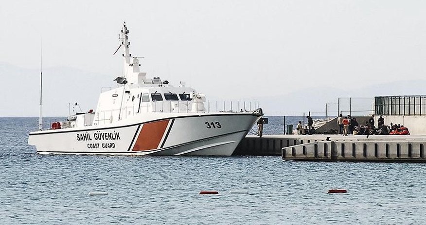 Suriyalı qaçqınları aparan gəmi batdı Suriyalı qaçqınları aparan gəmi batdı