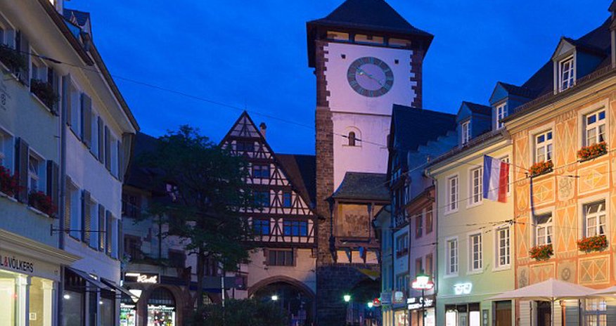 German city bans migrants from its nightclubs German city bans migrants from its nightclubs